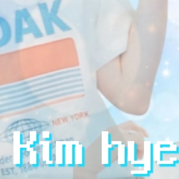 Behind-the-scenes cut of Kim Hyeyoon