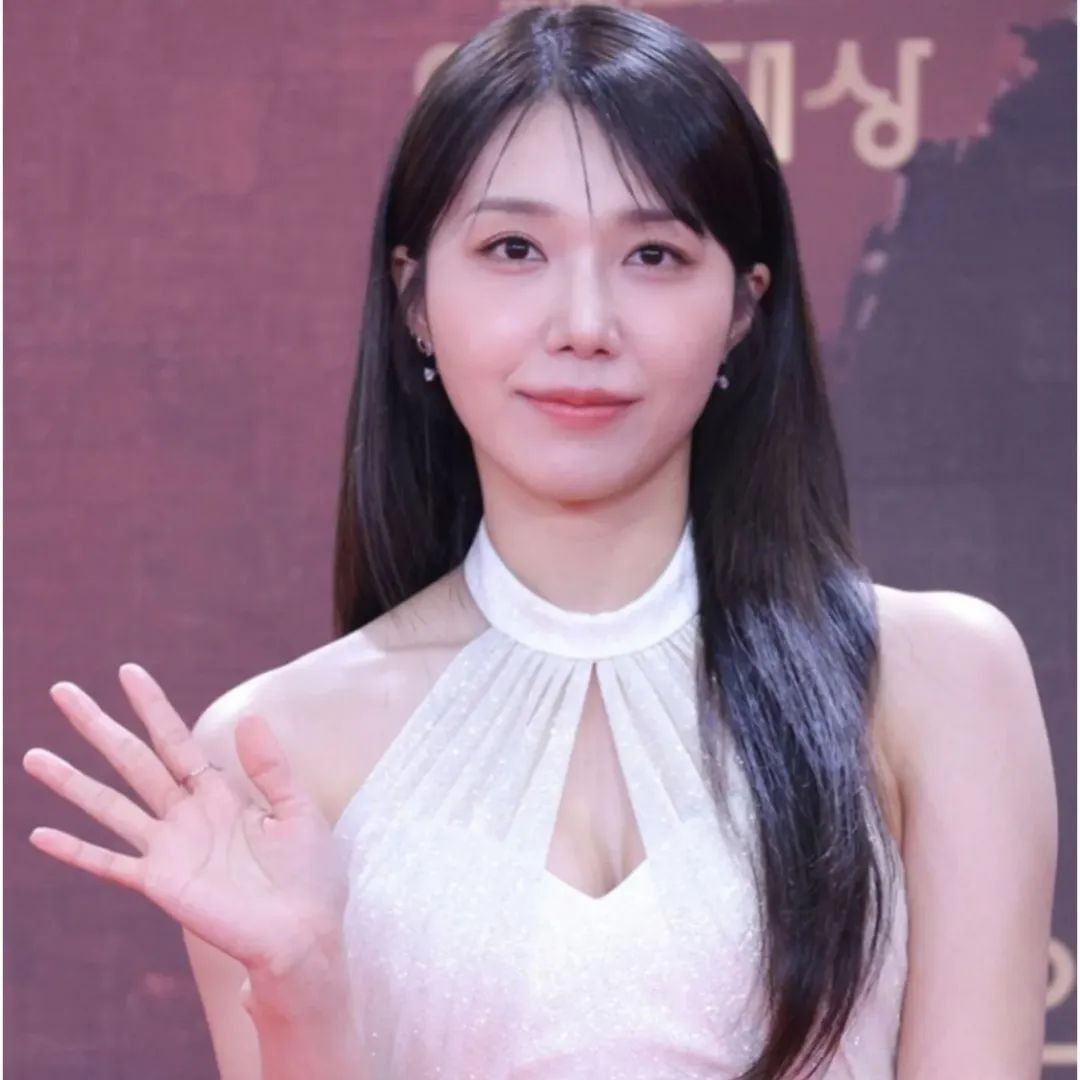 Recent activity shot of Jung Eunji
