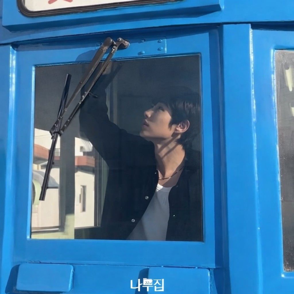 Latest photo of Lee Joongi