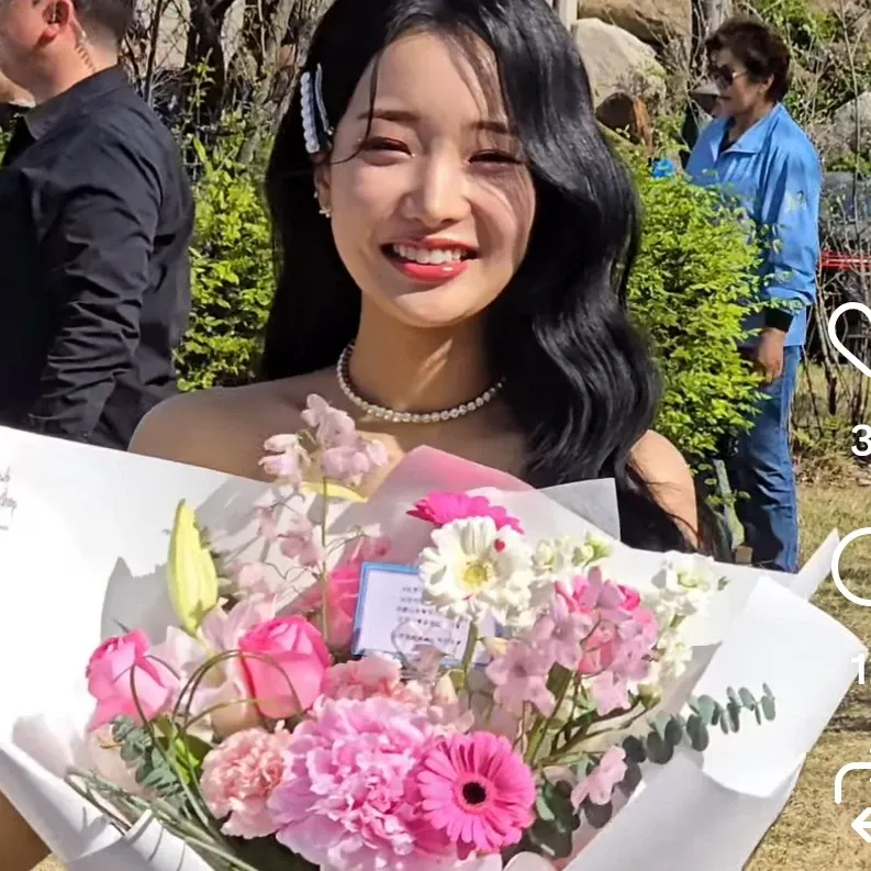 A moment captured by a fan of Kim Soyeon (2004)
