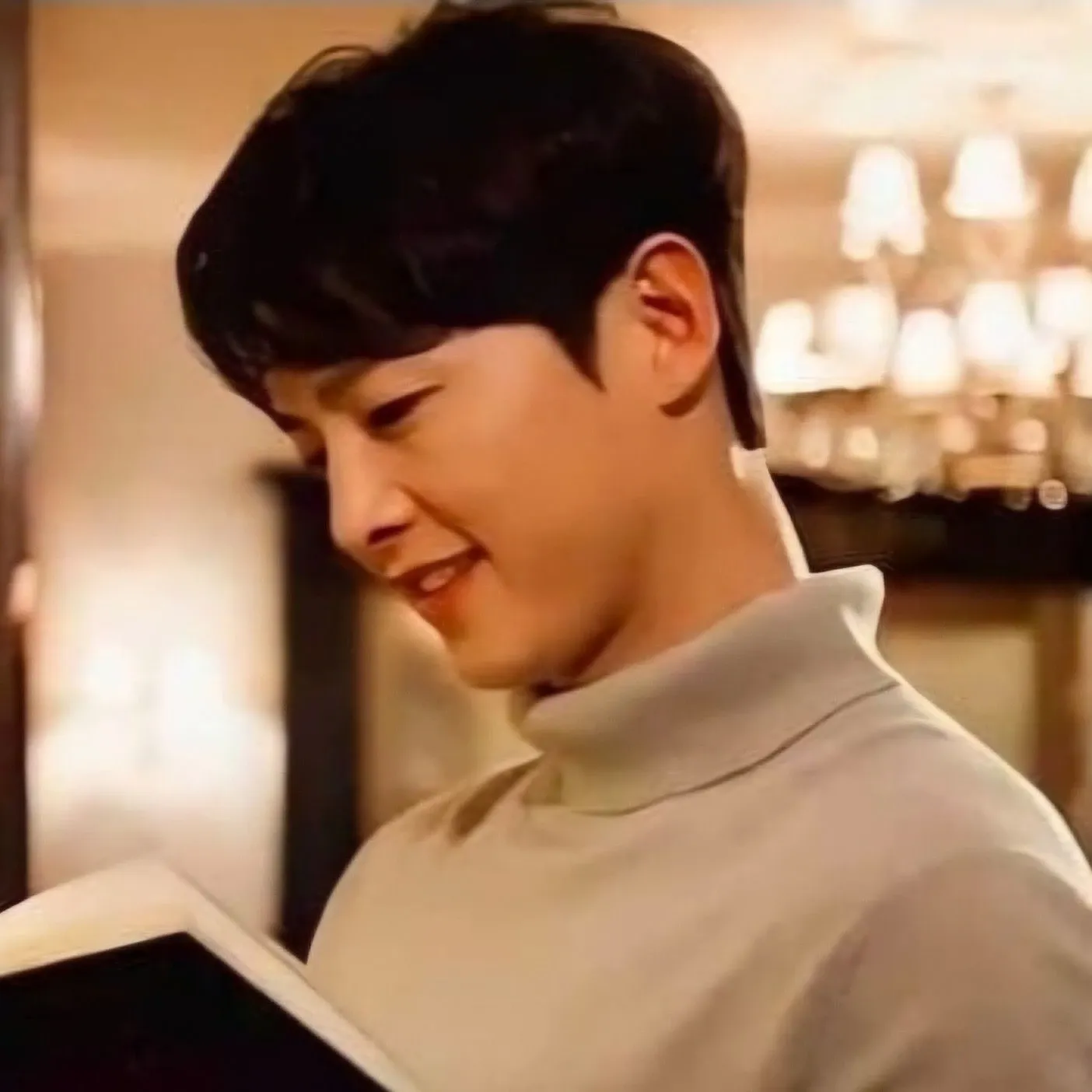 송중기의 비하인드 컷