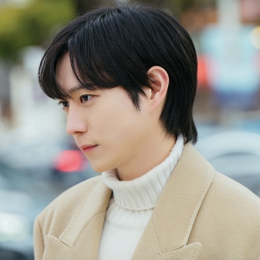 지금 주목받는 셀럽 게시글