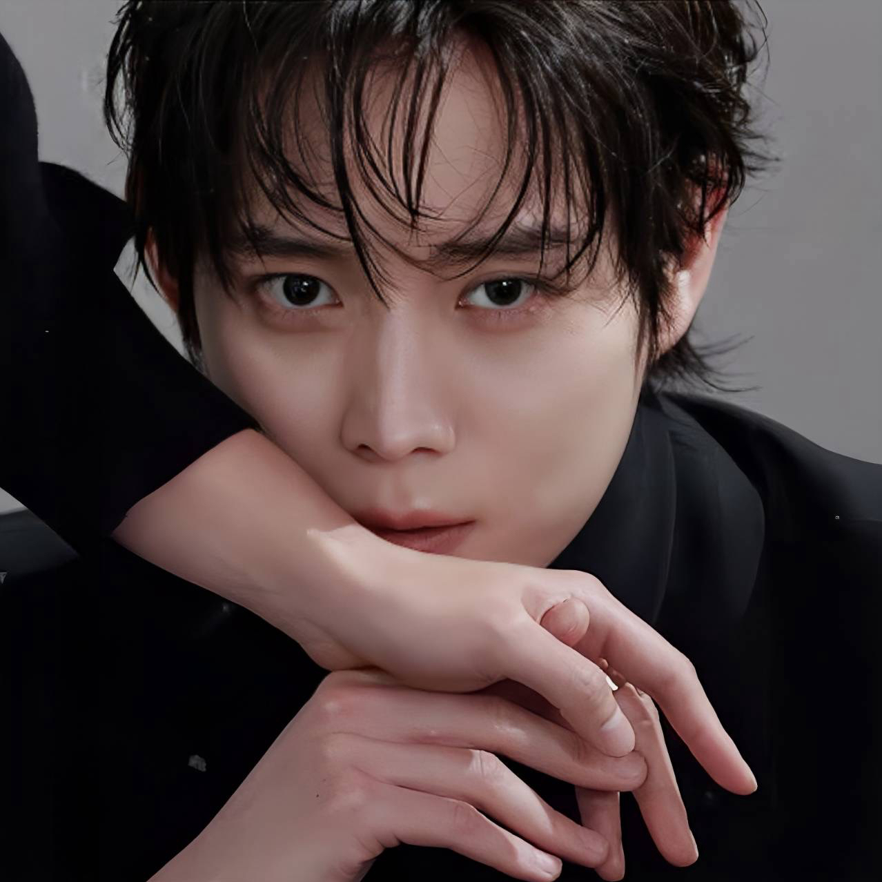 Behind-the-scenes cut of Kim Youngdae