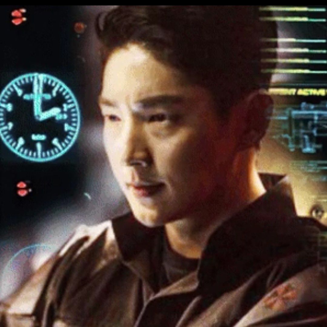 Behind-the-scenes cut of Lee Joongi