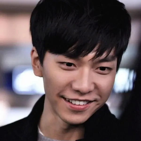 Foto kegiatan terbaru dari Lee Seunggi