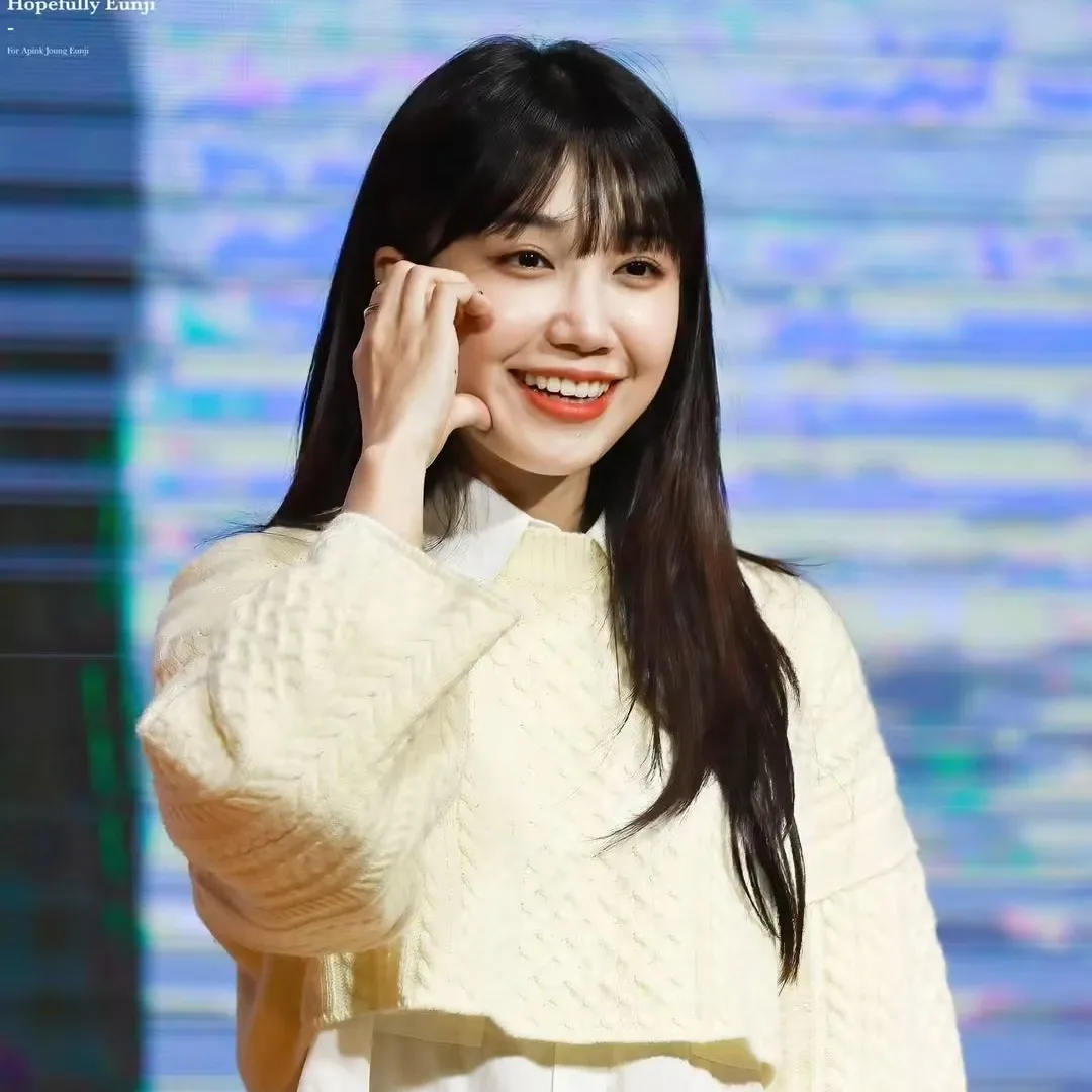 Foto kegiatan terbaru dari Jung Eunji
