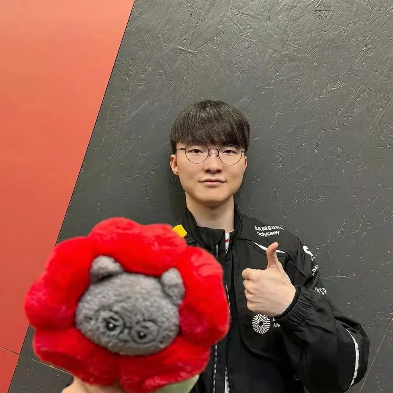 Behind-the-scenes cut of Faker