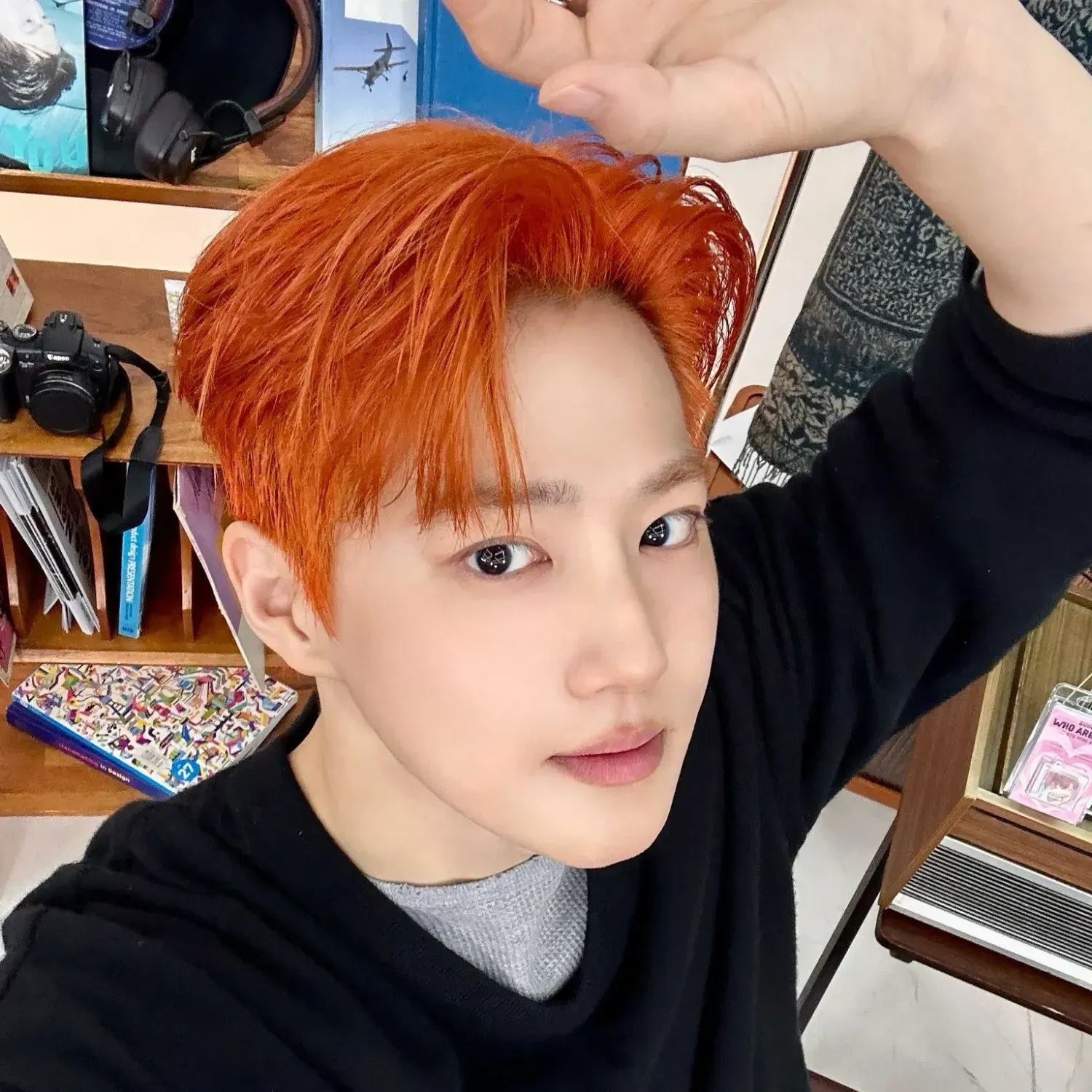 Behind-the-scenes cut of Suho