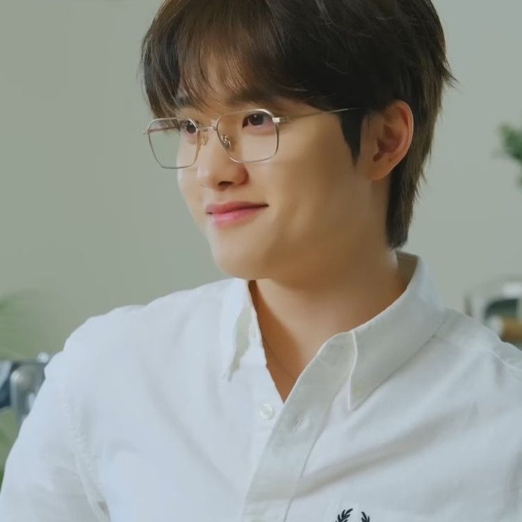 都暻秀 (D.O.)的最新照片