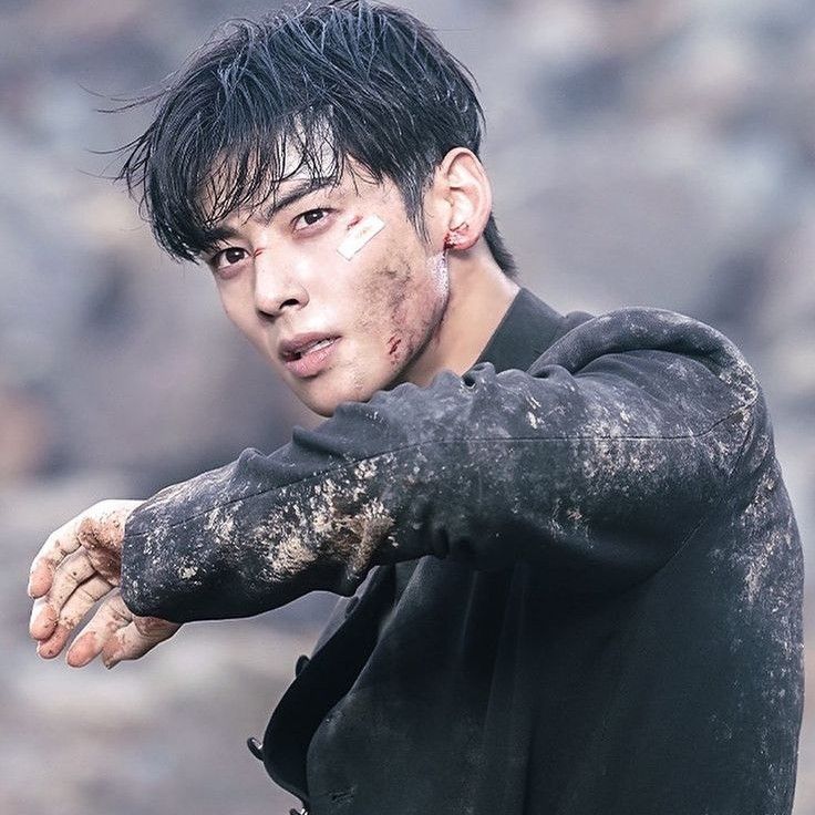 Latest photo of Cha Eunwoo