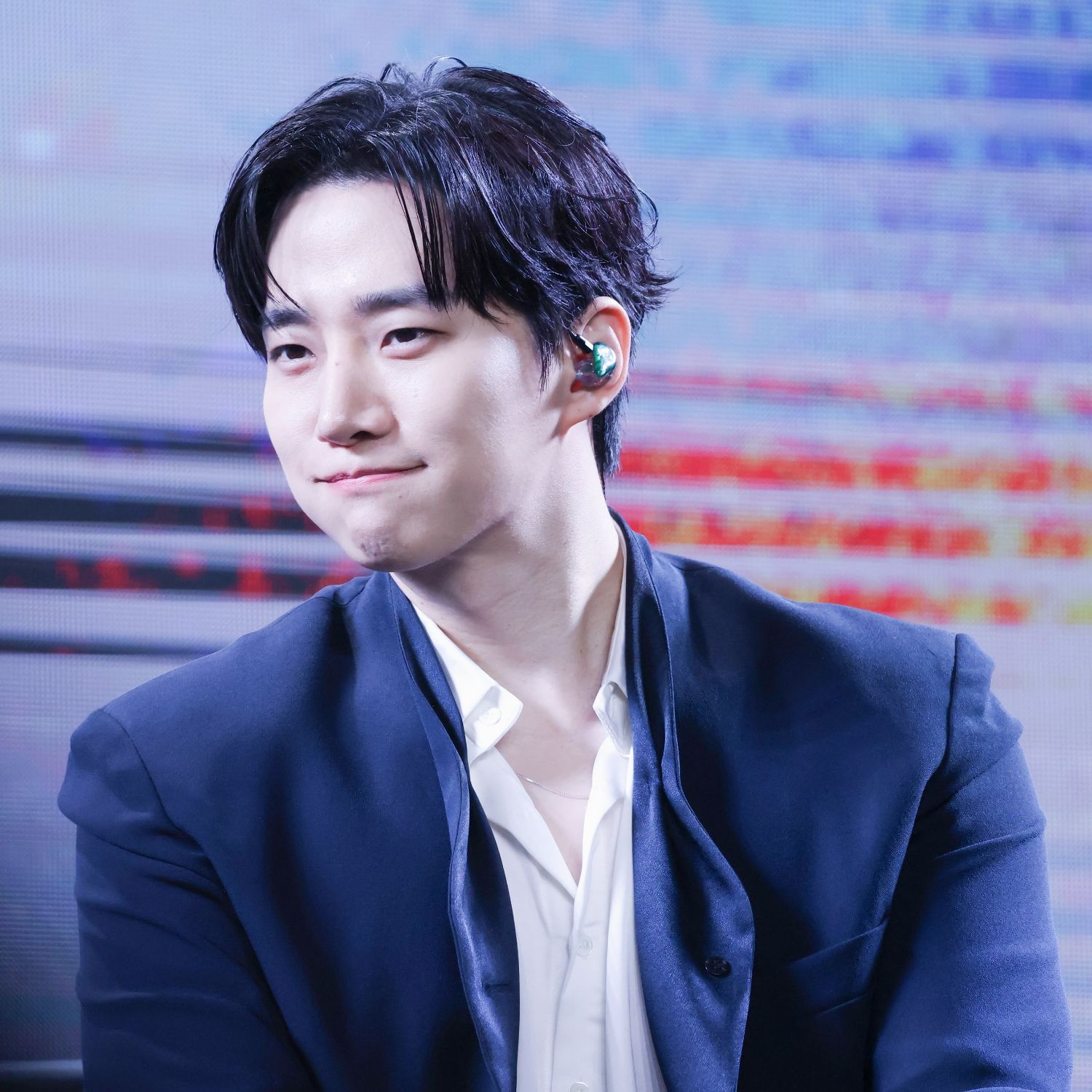 イ・ジュノのビハインドカット