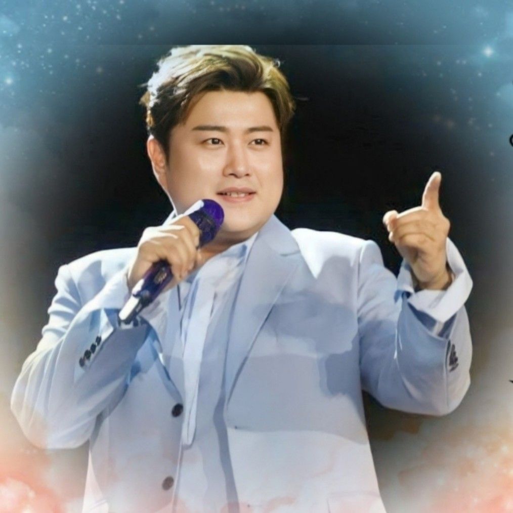 キム・ホジュンの最近の活動ショット