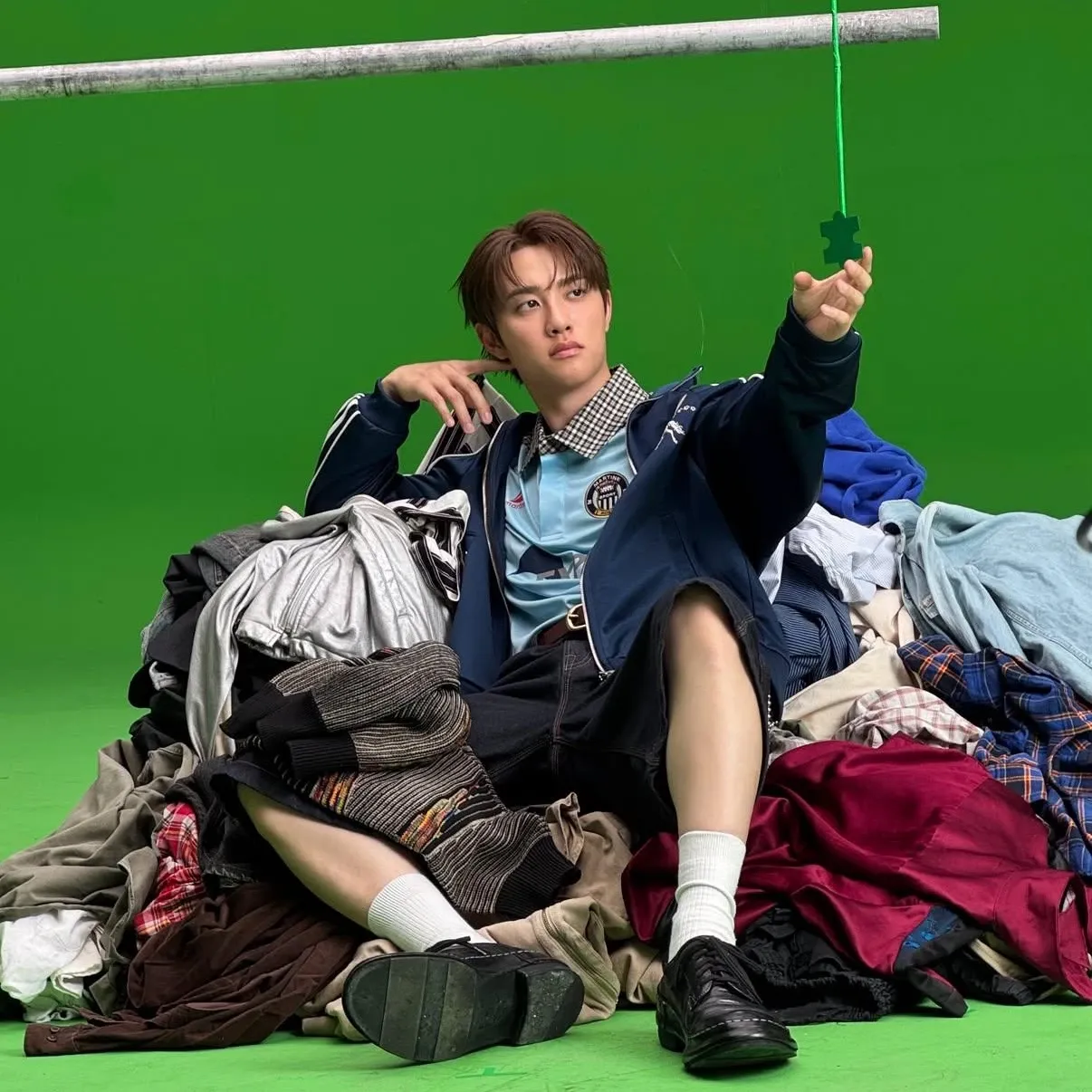 Cuplikan di balik layar dari Doh Kyungsoo (D.O.)