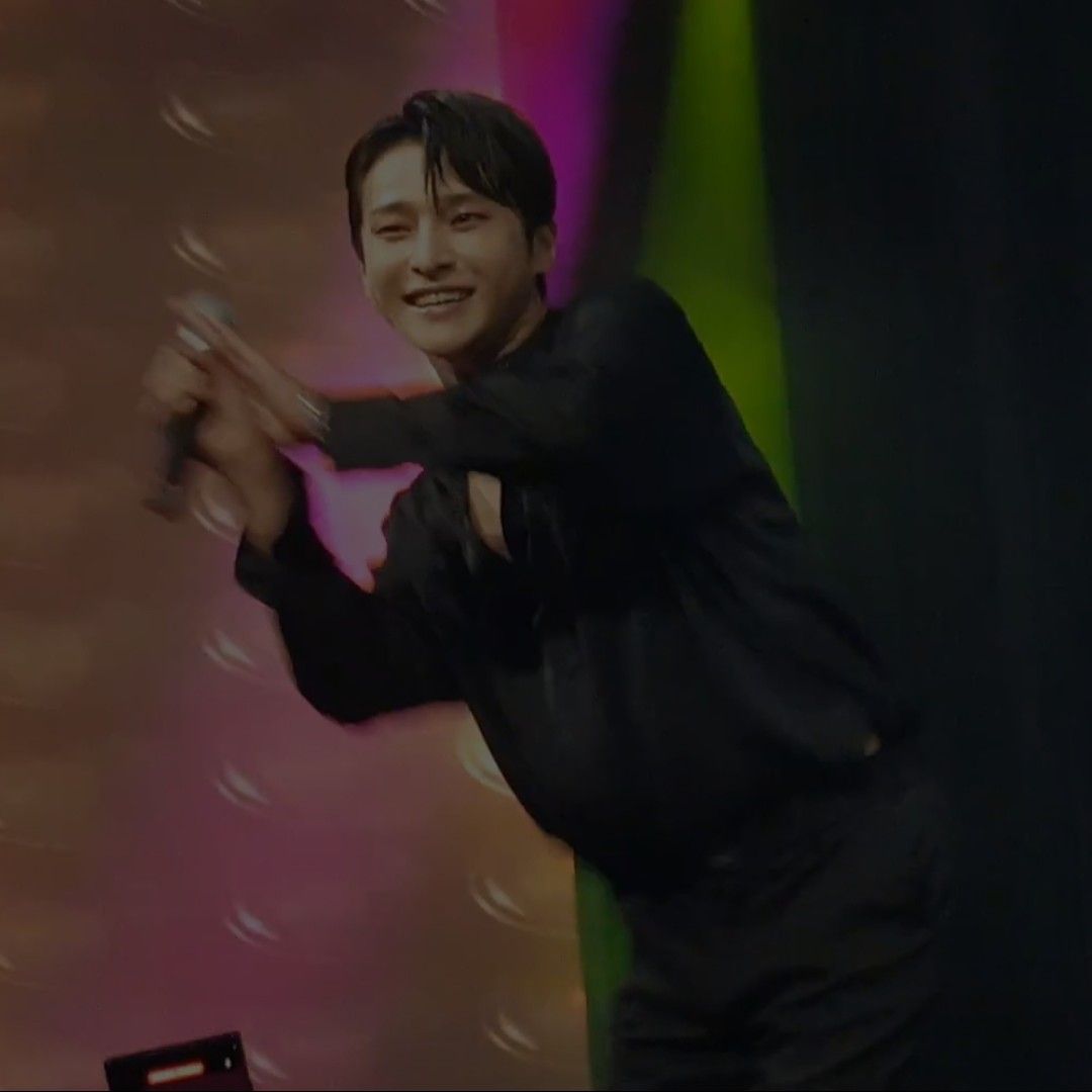 Behind-the-scenes cut of Seong Ri