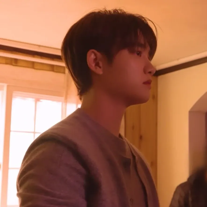 Behind-the-scenes cut of Doh Kyungsoo (D.O.)