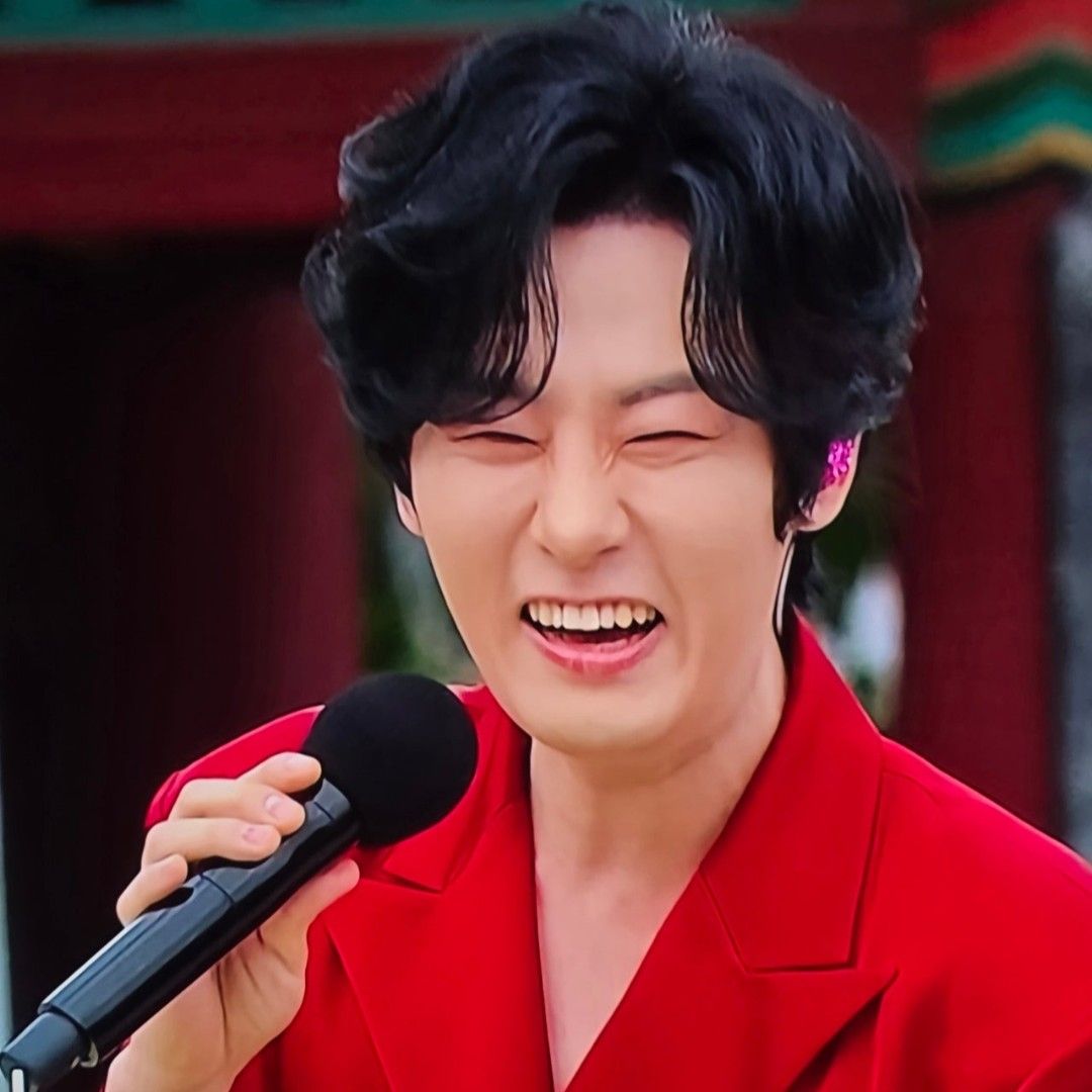 A moment captured by a fan of Kang Moonkyung