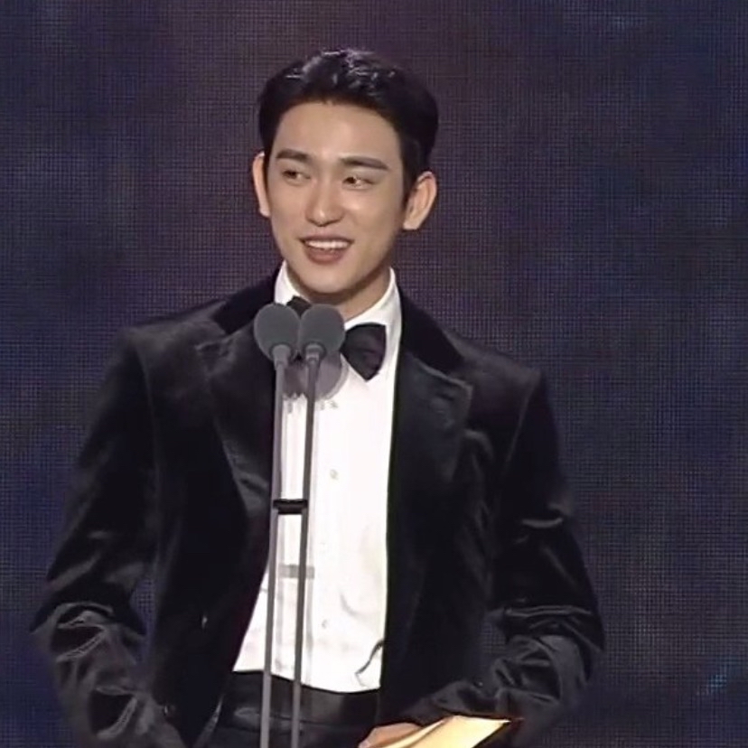 粉絲拍下的朴珍榮瞬間