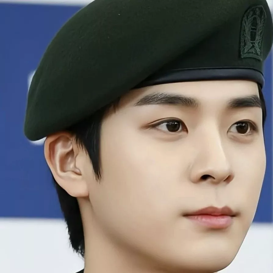 Behind-the-scenes cut of Jeong Dongwon