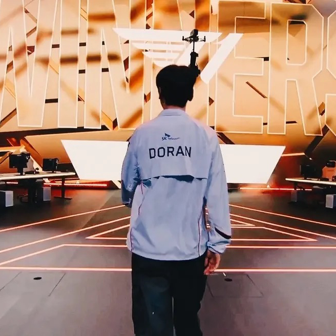 Behind-the-scenes cut of Doran