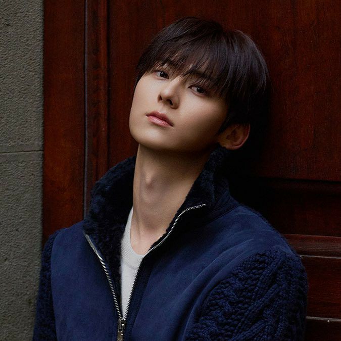 Recent activity shot of Hwang Minhyun