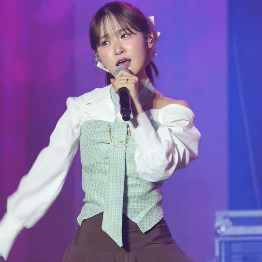 Cuplikan di balik layar dari Kim Dahyun