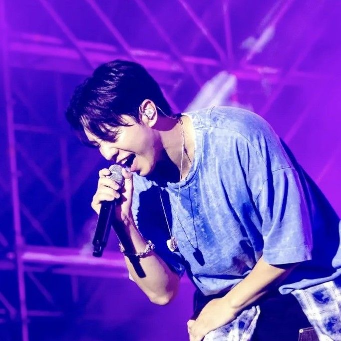 Foto kegiatan terbaru dari Lee Seunggi