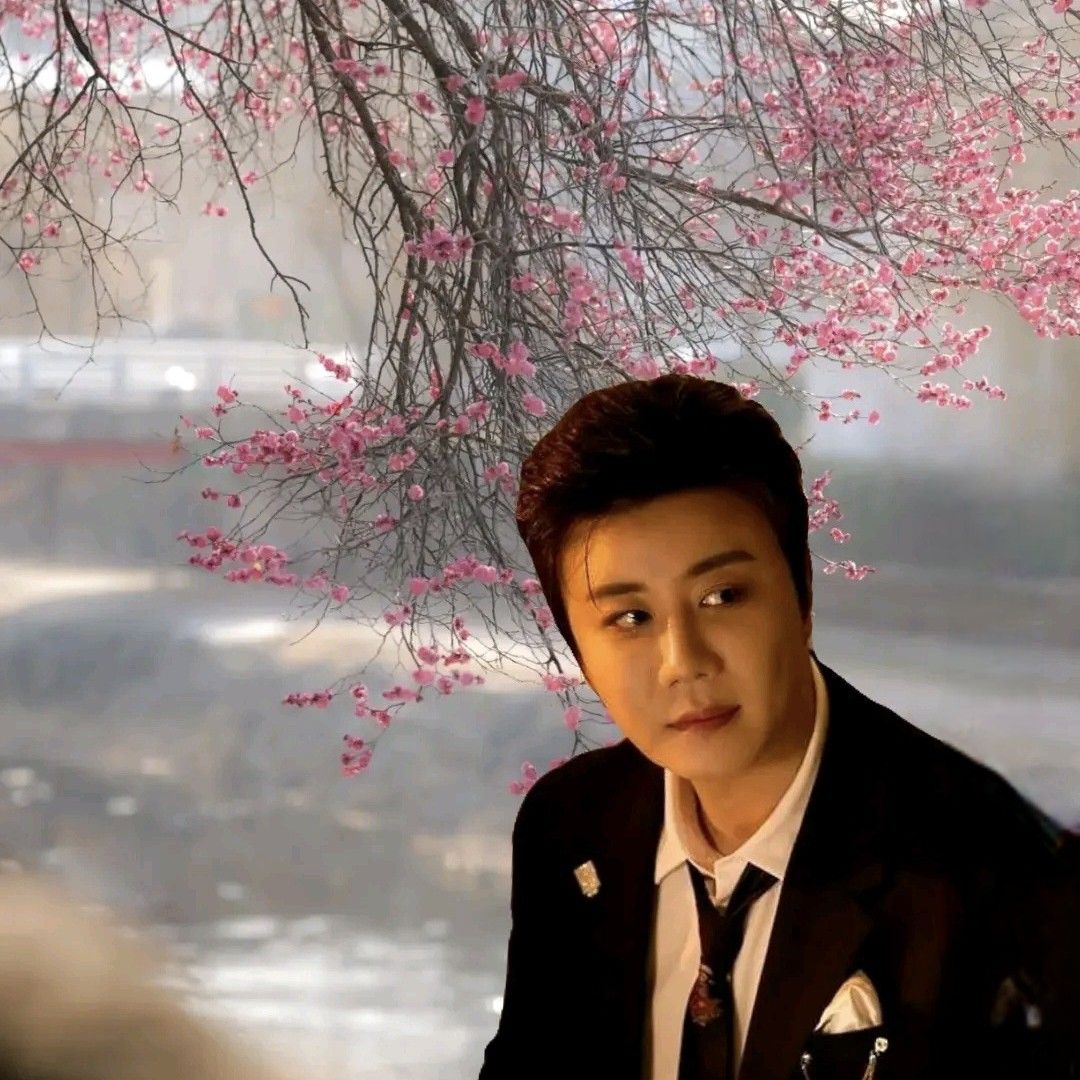 チン・ヘソンの最近の活動ショット