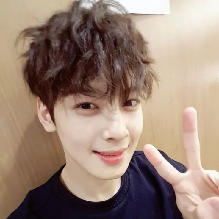 Recent activity shot of Cha Eunwoo