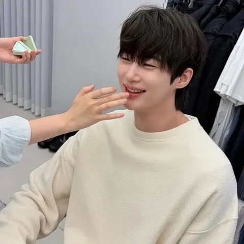 Recent activity shot of Byeon Wooseok