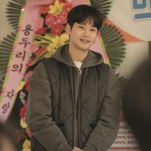 Behind-the-scenes cut of Kim Soohyun