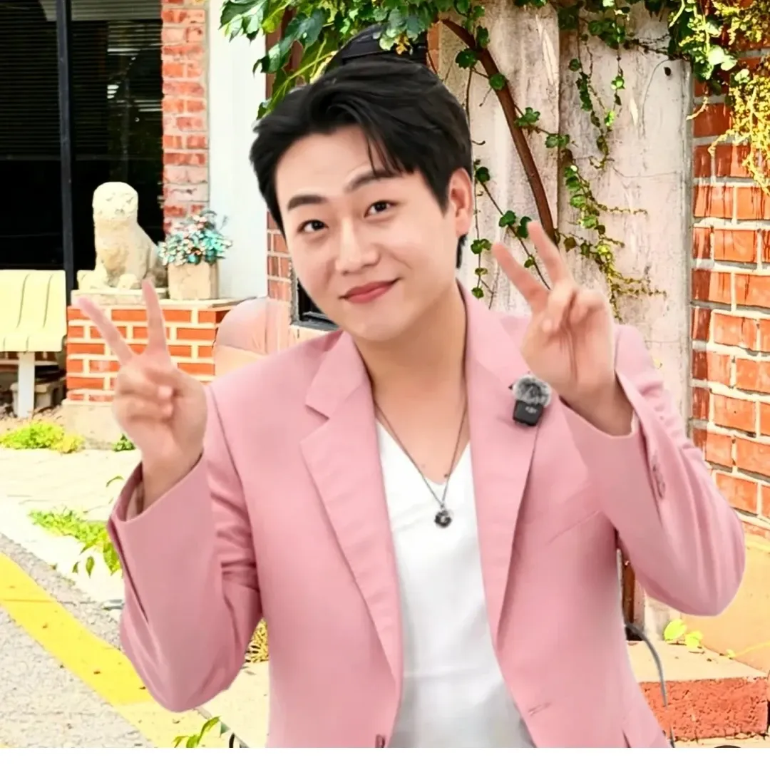 Behind-the-scenes cut of Min Soohyun