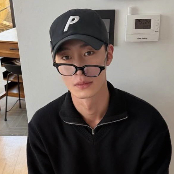 Recent activity shot of Lee Jaewook