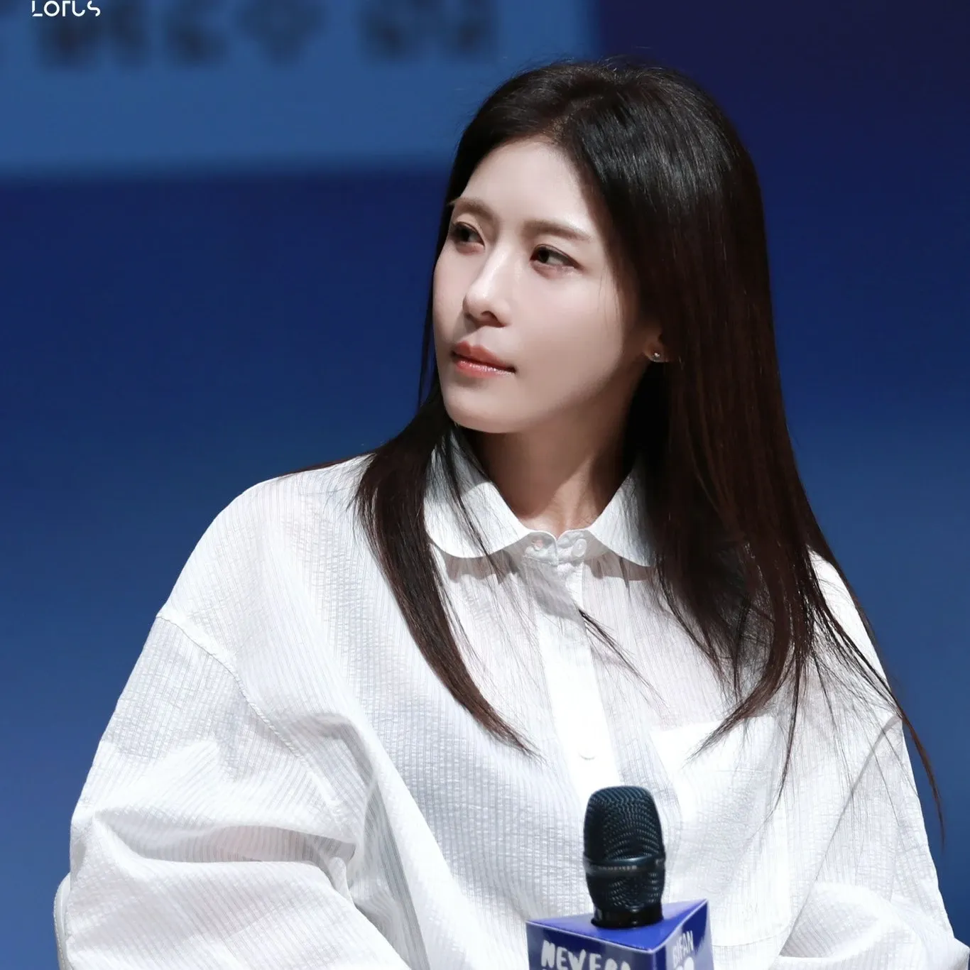 A moment captured by a fan of Ha Jiwon