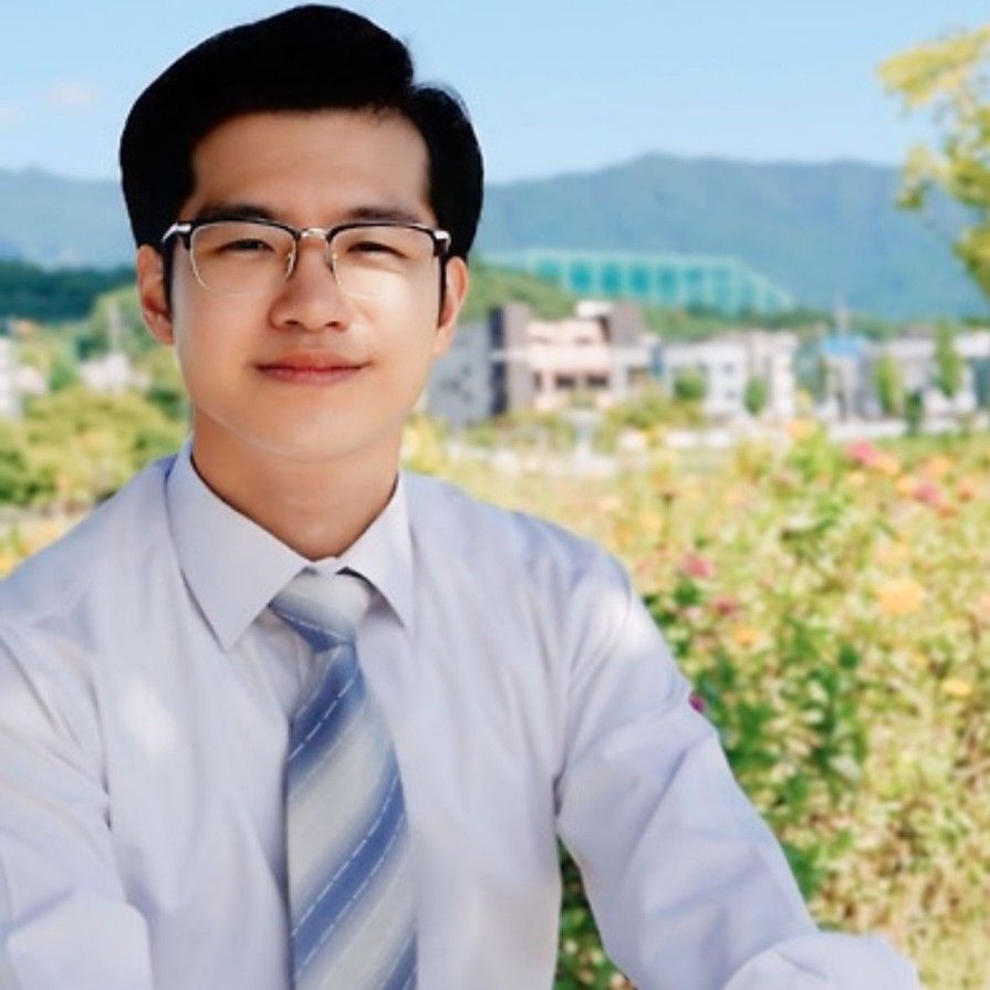 A moment captured by a fan of Jo Myungsup