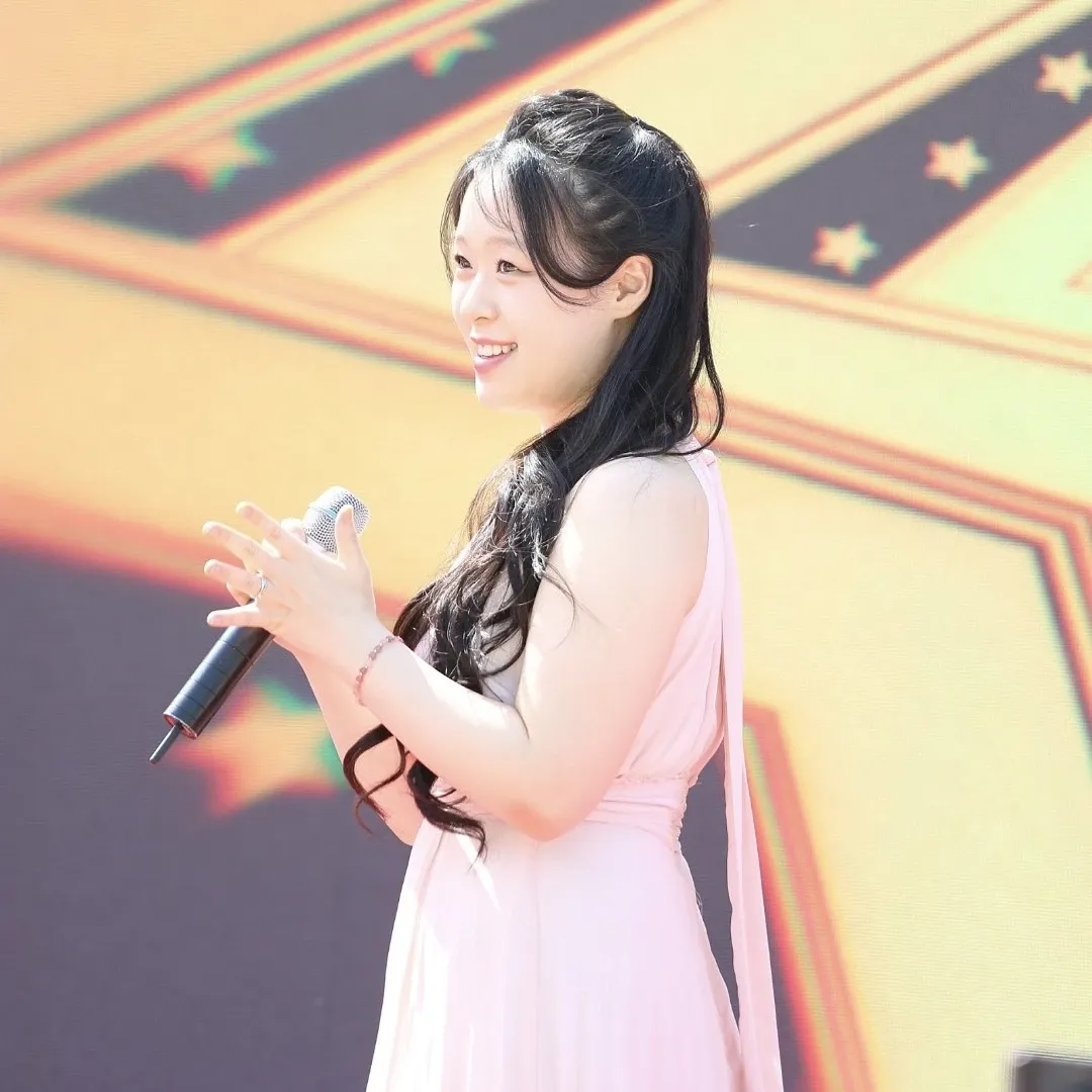 Behind-the-scenes cut of Chae Suhyeon