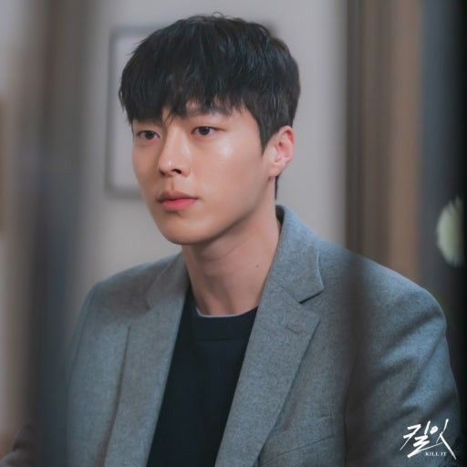 장기용의 비하인드 컷