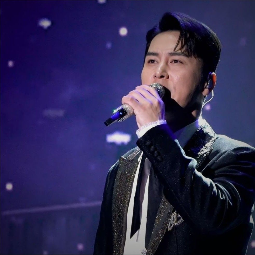 Foto kegiatan terbaru dari Jang Minho