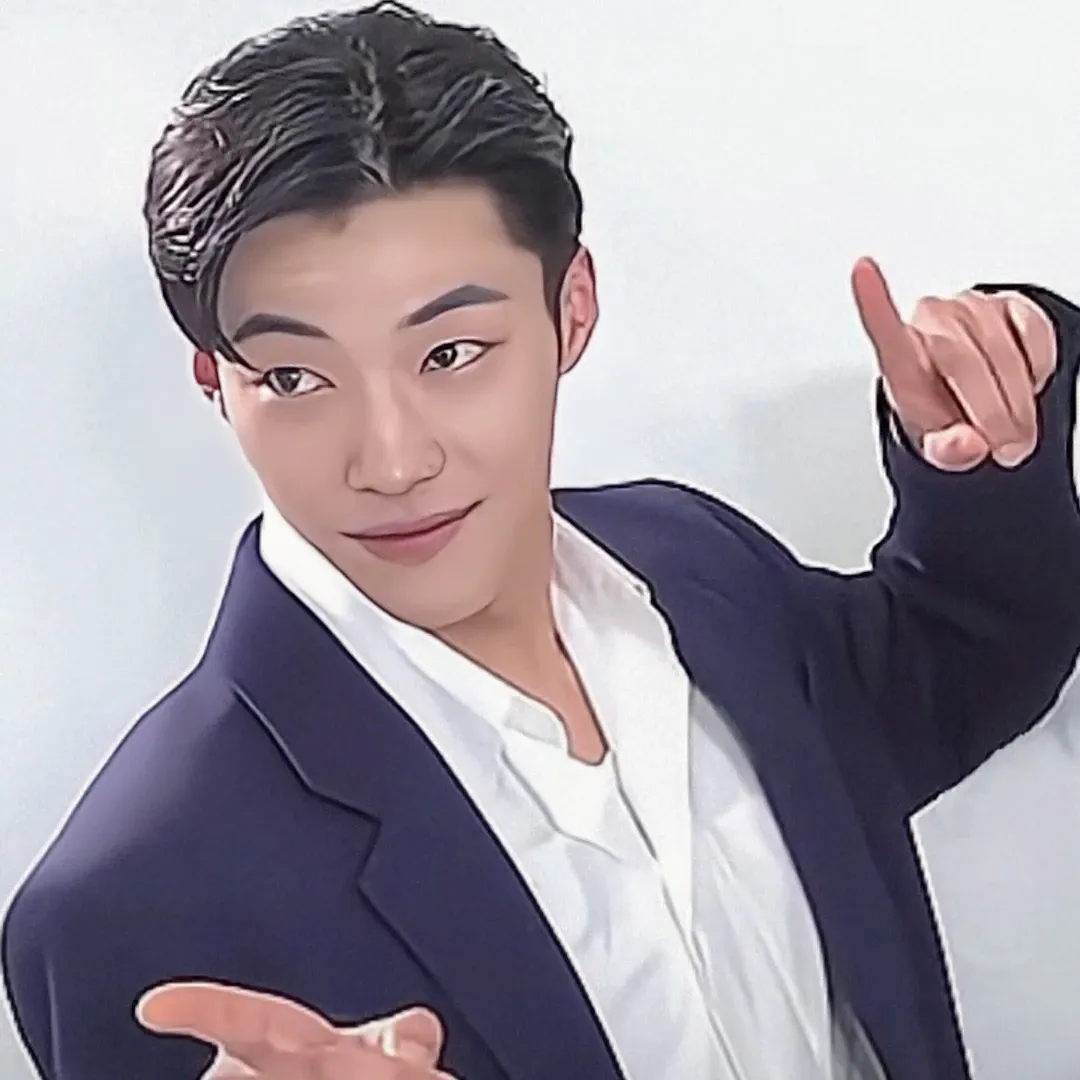 Recent activity shot of Woo Dohwan