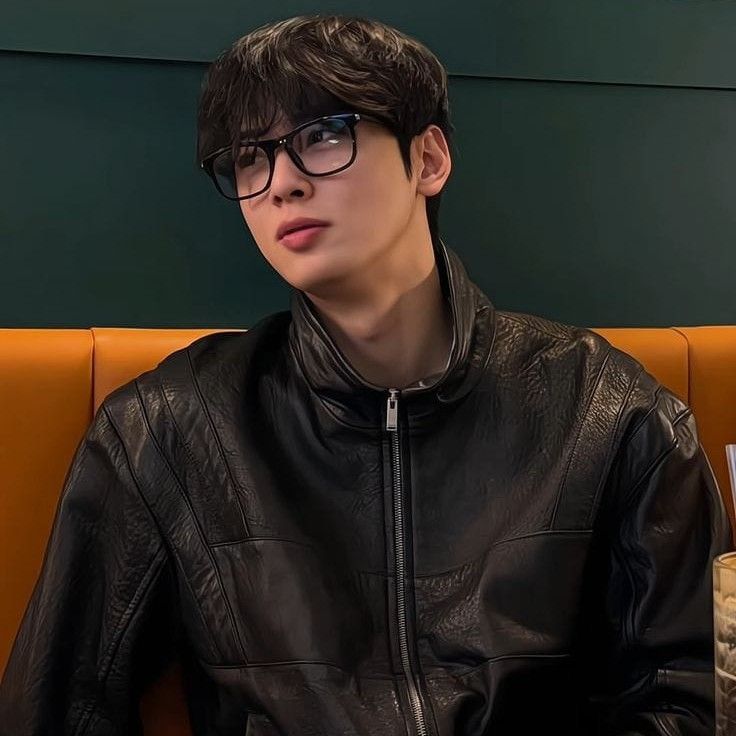 Momen yang diabadikan oleh penggemar Cha Eunwoo