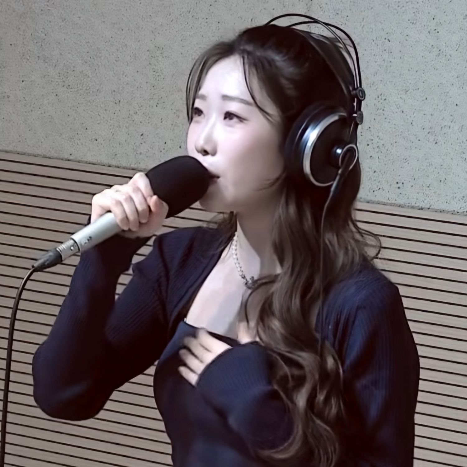 Behind-the-scenes cut of Jung Seojoo