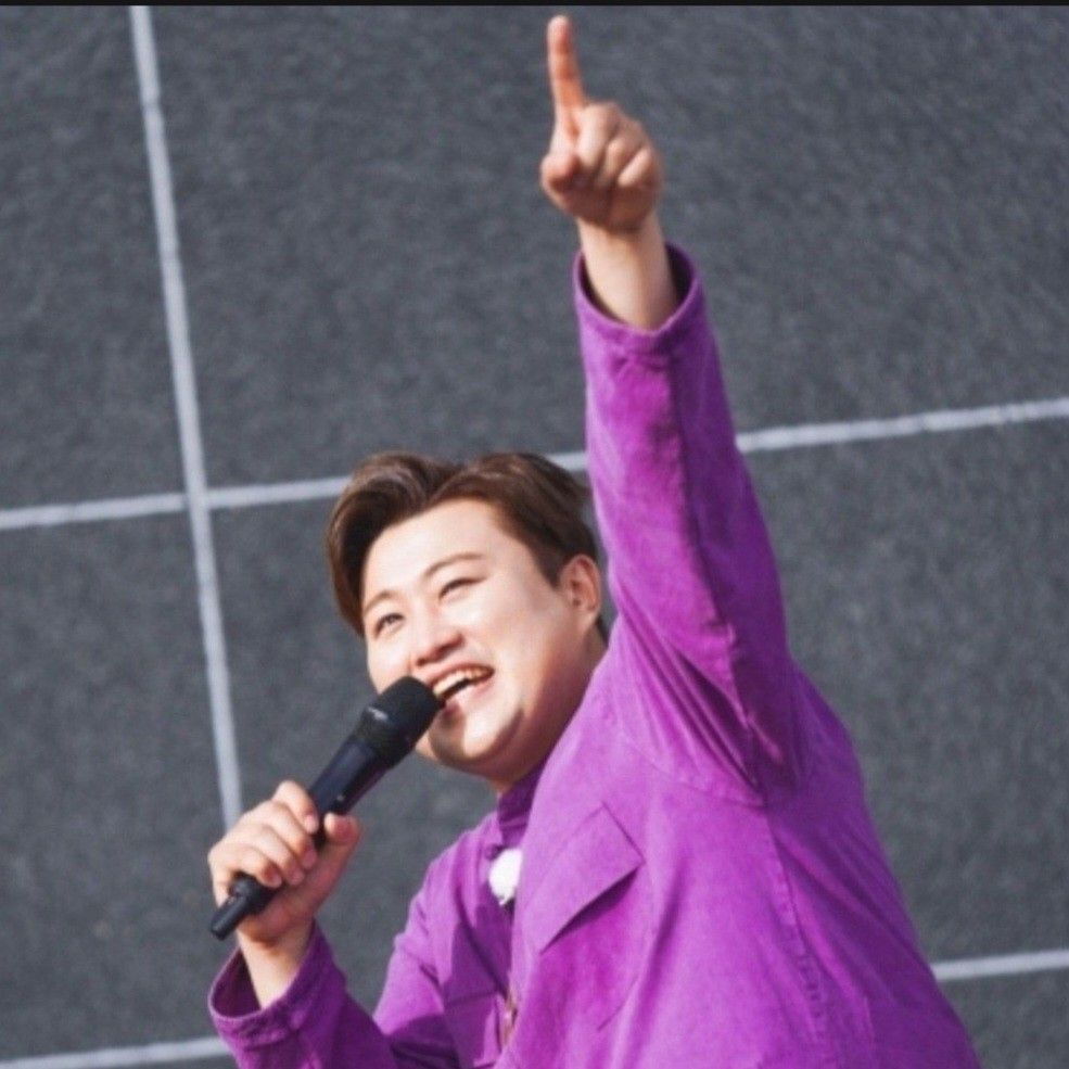 Foto terbaru dari Kim Hojoong