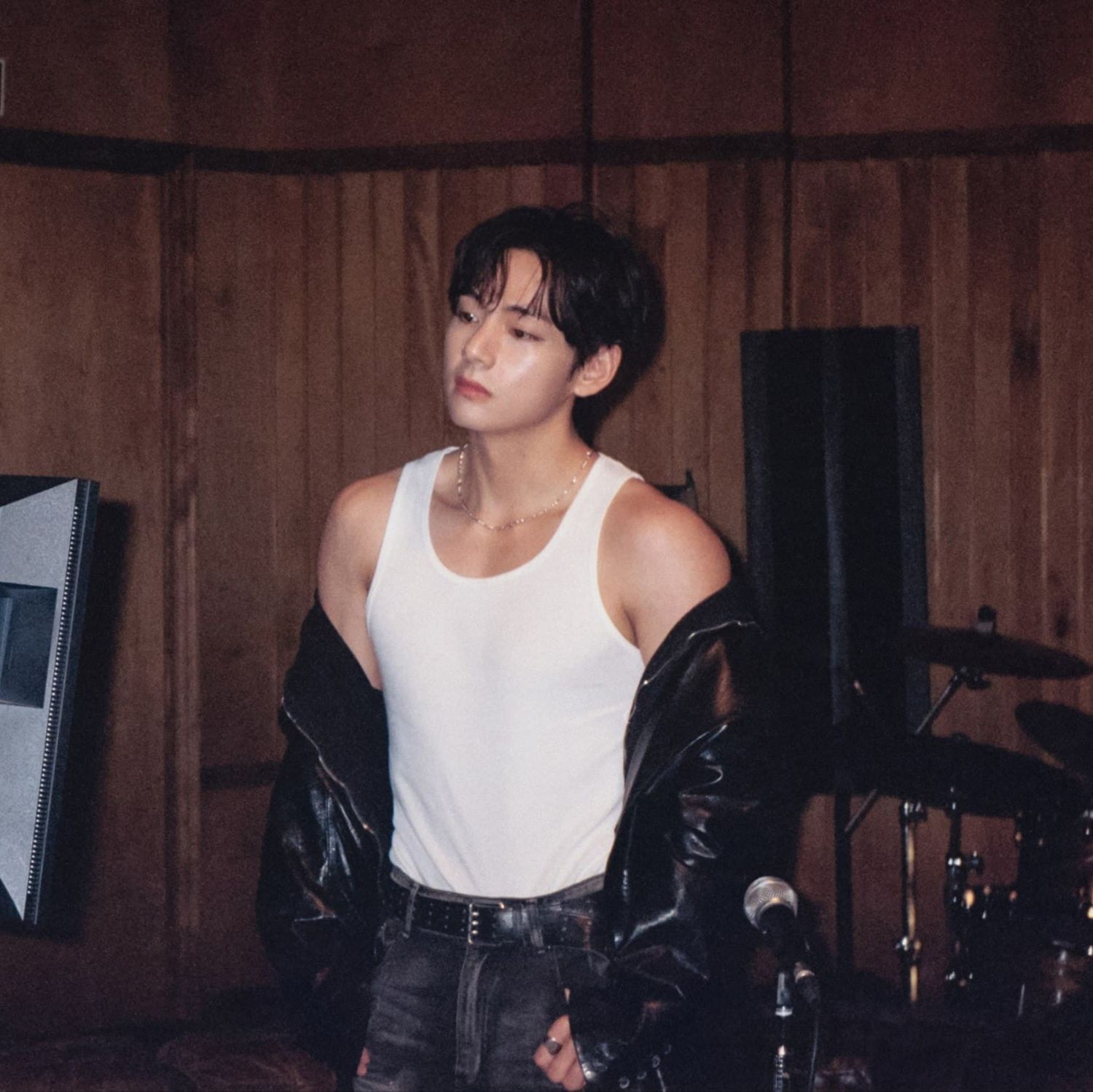 Behind-the-scenes cut of Kim Taehyung (V)