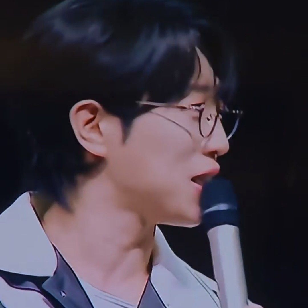 Recent activity shot of An Sunghoon