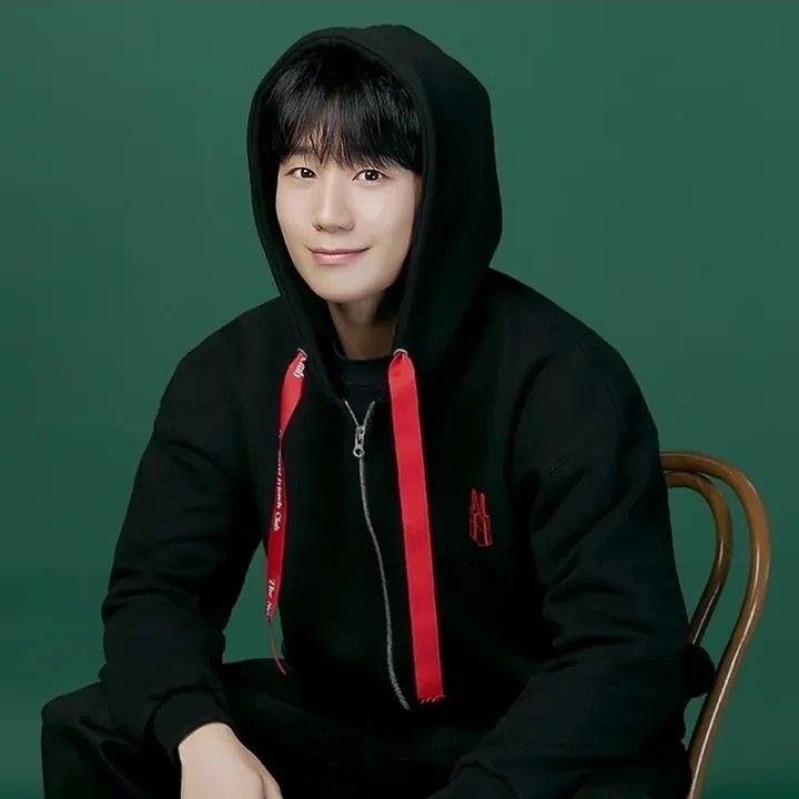 丁海寅的最新照片