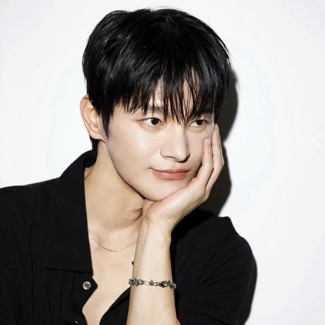 서인국의 비하인드 컷