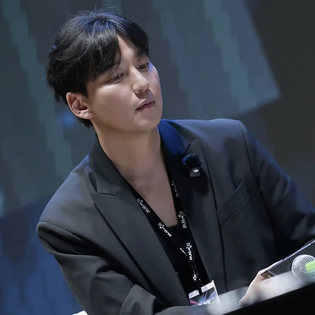 Behind-the-scenes cut of Kim Namgil