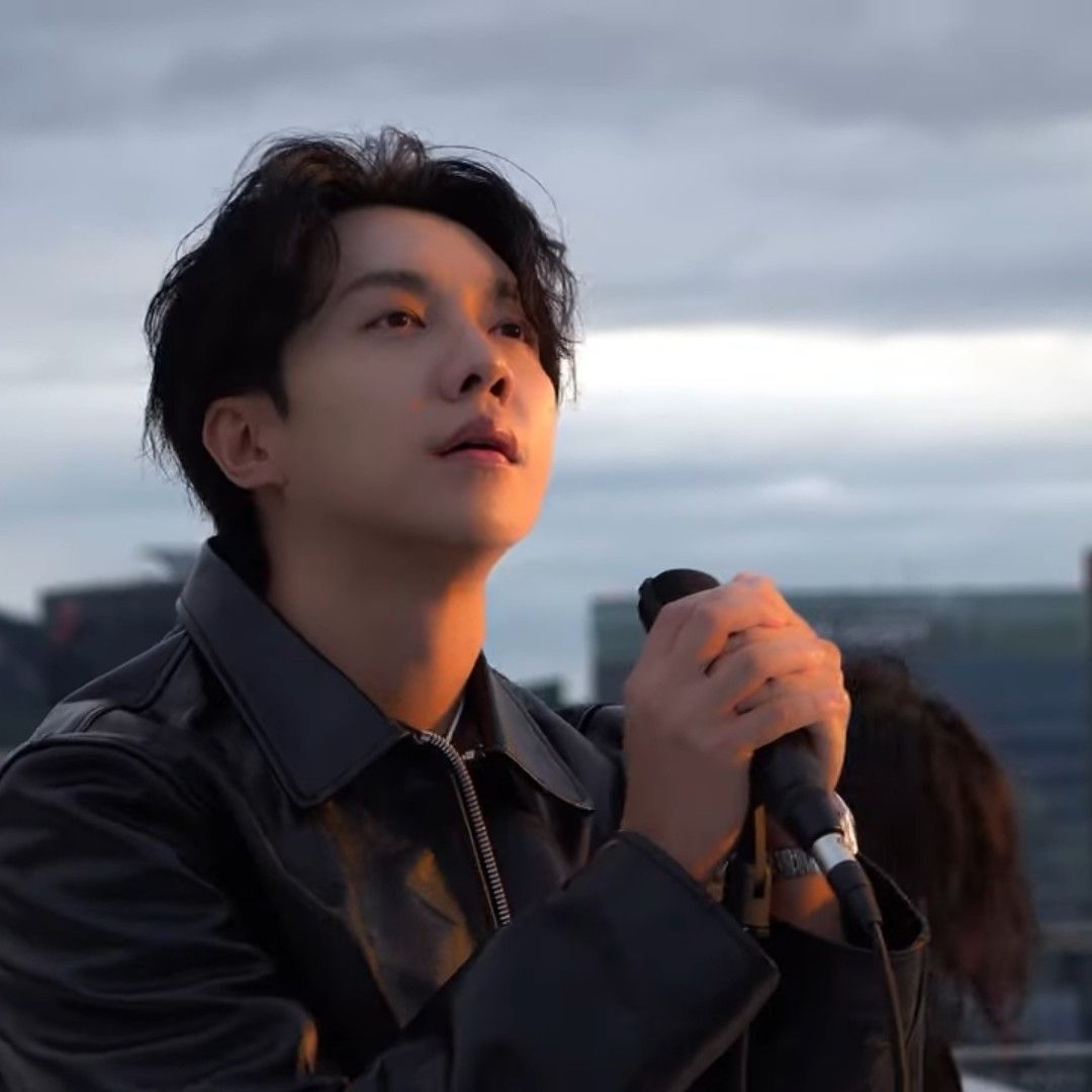 イ・スンギの最近の活動ショット