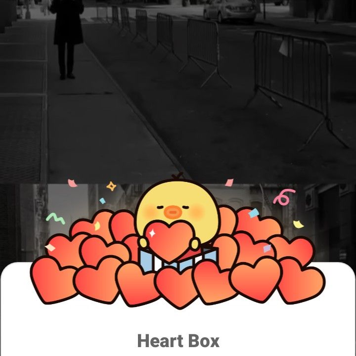 A moment captured by a fan of Park Hyungsik