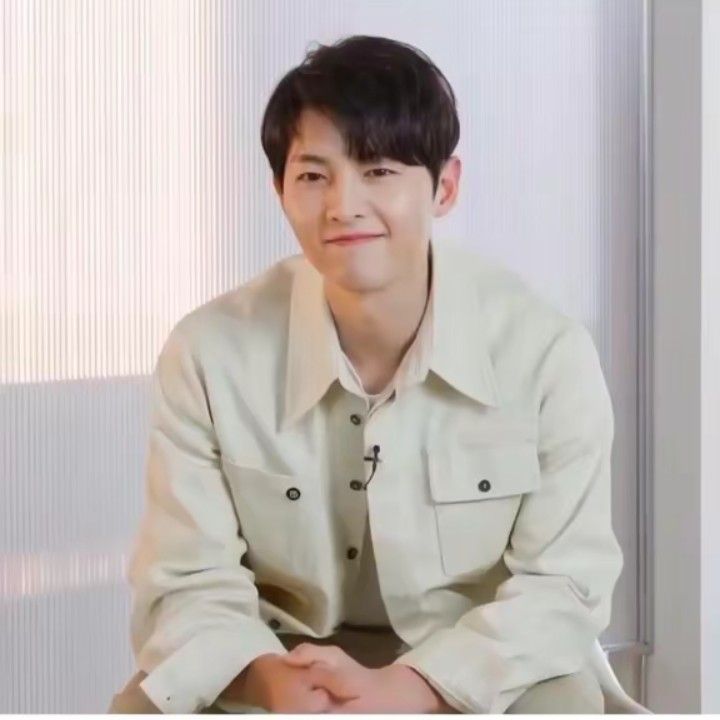 宋仲基的最新照片