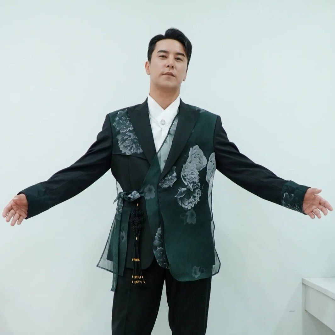 Foto kegiatan terbaru dari Jang Minho